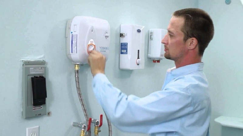 Best-Electric-Tankless-Water-Heater-16