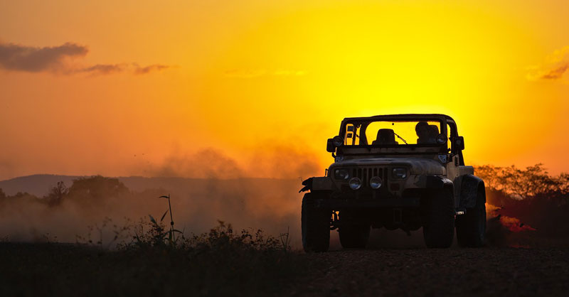 jeep running desert